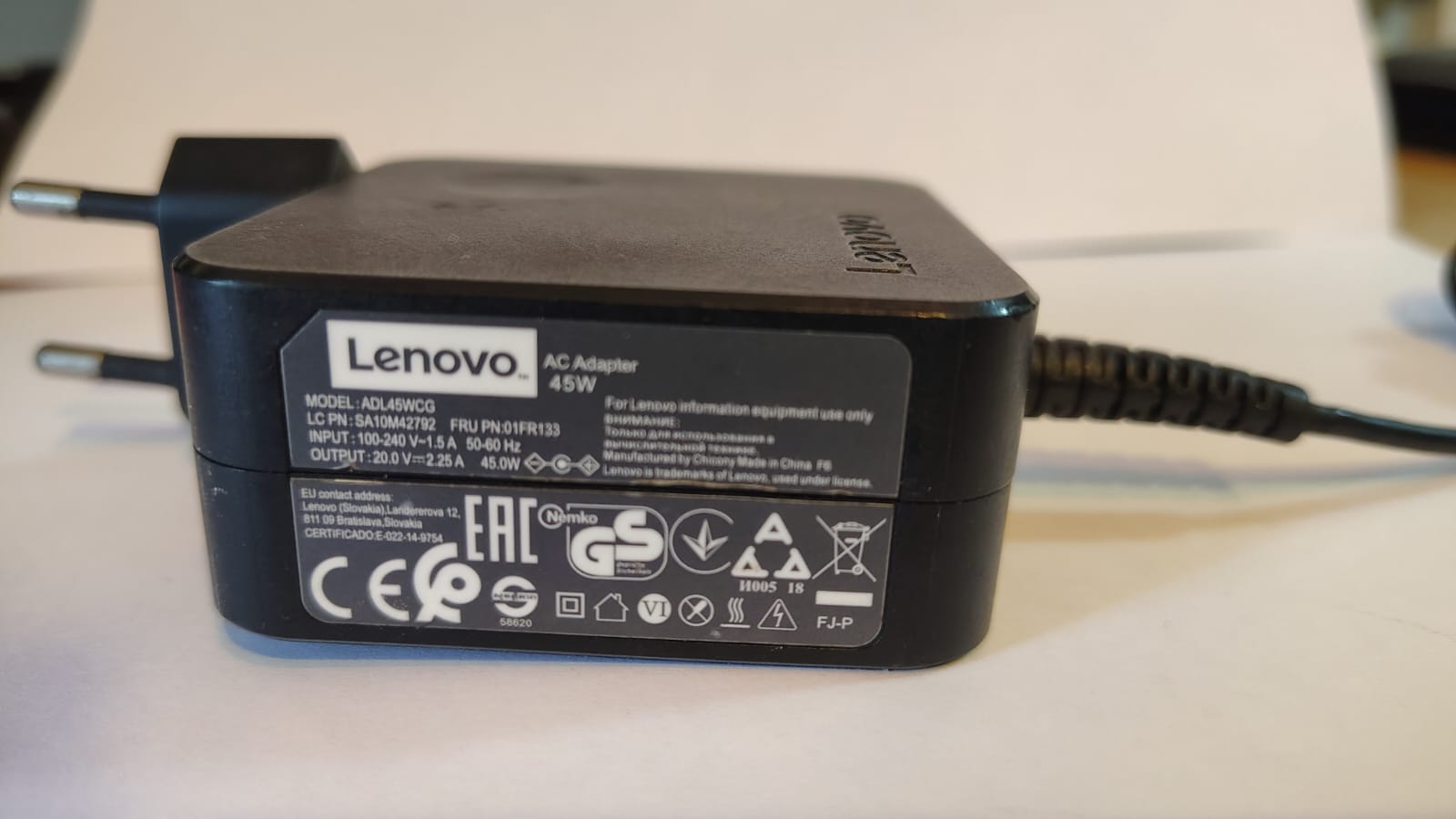 Cargador para Notebook Lenovo 45W 20V 2.25A Punta Fina 4.0mm x 1.7mm (ADL45WCG / ADL45WCC) - imagen 1