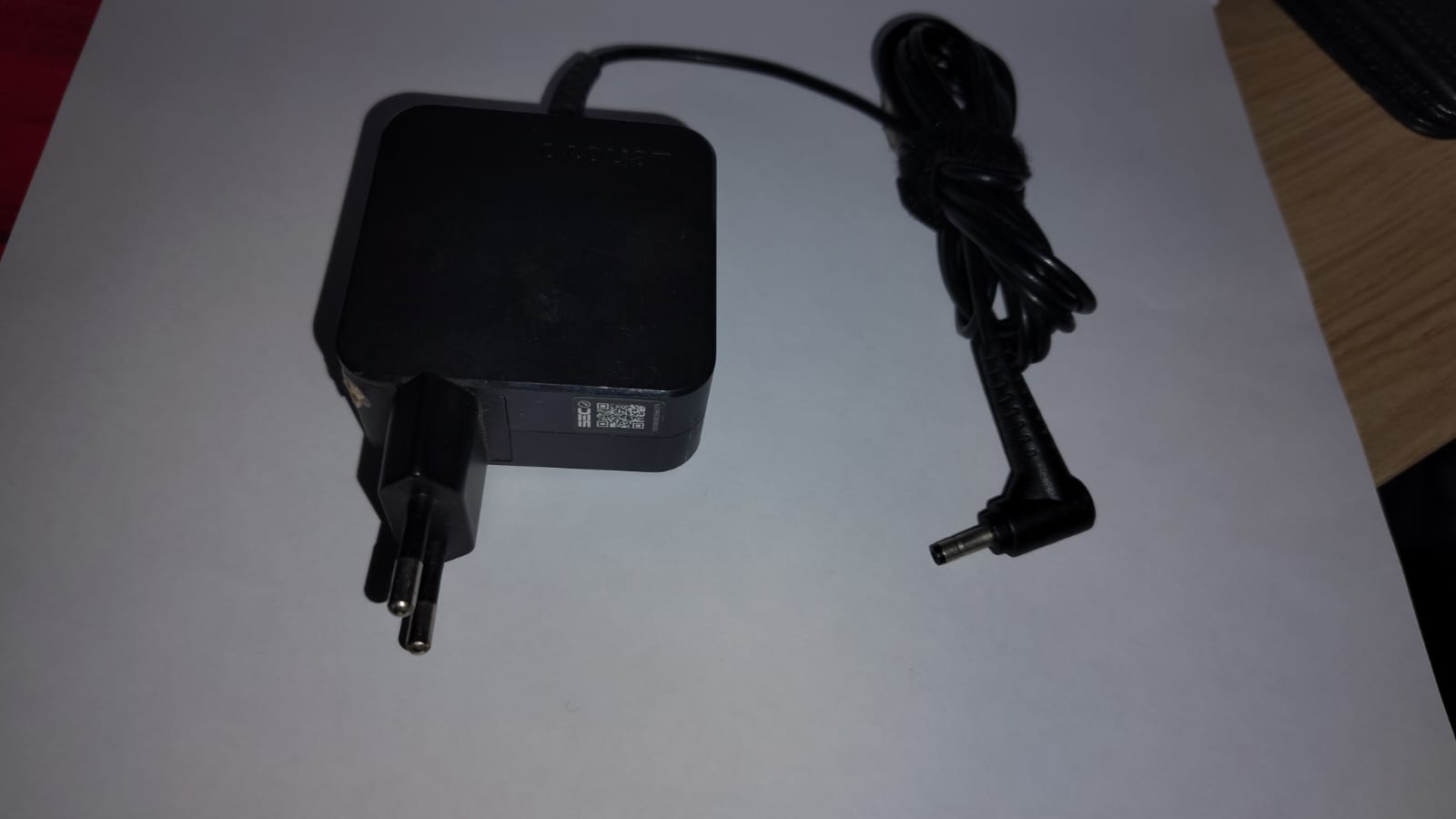 Cargador para Notebook Lenovo 45W 20V 2.25A Punta Fina 4.0mm x 1.7mm (ADL45WCG / ADL45WCC) - imagen 2