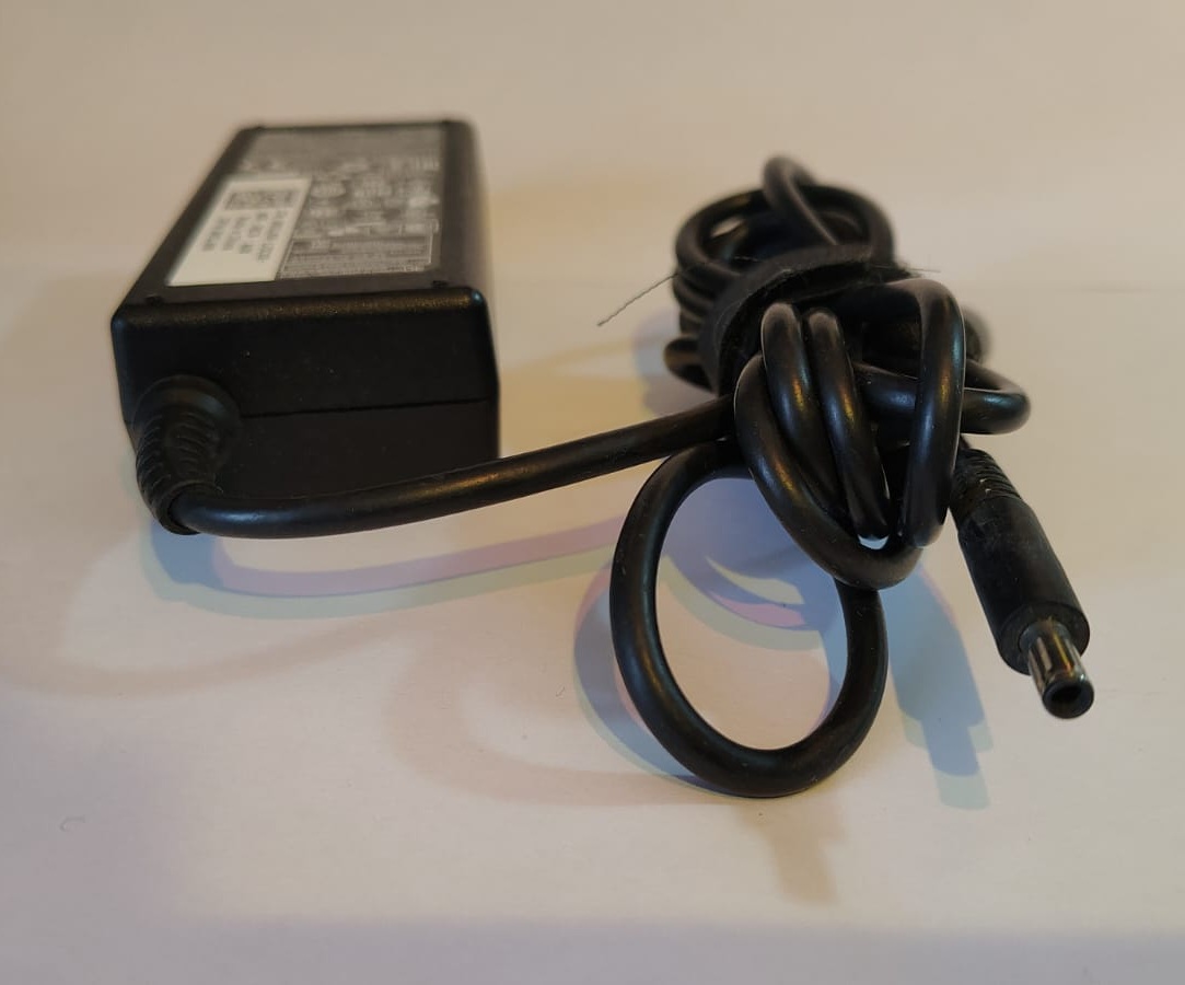 Cargador para Notebook Dell 65W 19.5V 3.34A Punta Aguja Octogonal / Estándar 7.4mm x 5.0mm (LA65NS2-01 / PA-12) - imagen 2